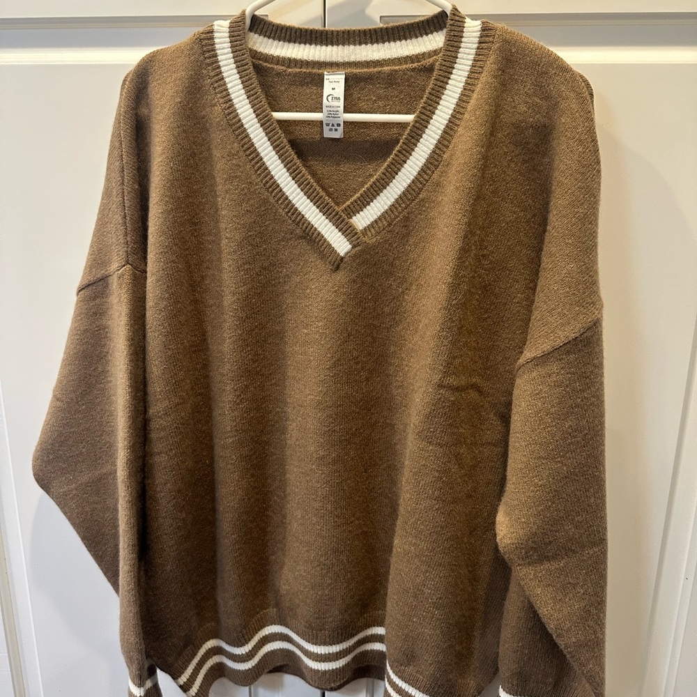 Women’s Zyia Brown V-Neck Size M Faye Sweater